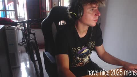 Ramiro online show from December 2024 10:23:02 PM