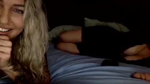 Snapshot of ramjetkel chatting on September 2025 01:32:02 AM Mamakel online show from September 2025 01:32:02 AM