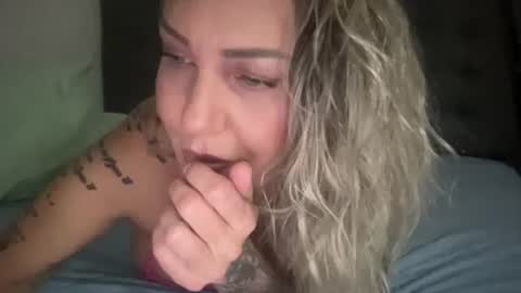 Snapshot of ramjetkel chatting on November 2025 02:13:02 AM Mamakel online show from November 2025 02:13:02 AM