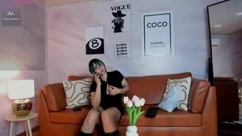 Snapshot of ramonaa_gold chatting on November 2025 02:23:01 AM Ramona online show from November 2025 02:23:01 AM