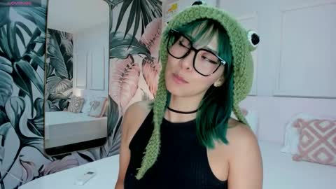 Snapshot of ramonaa_gold chatting on November 2025 02:25:02 AM Ramona online show from November 2025 02:25:02 AM