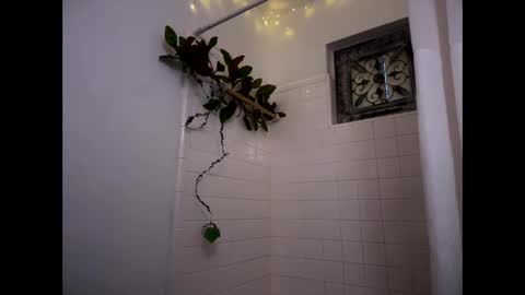    RAMONA Q   online show from March 2026 01:15:01 PM