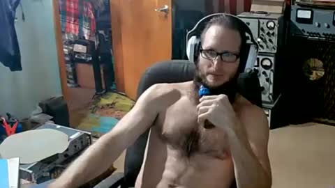 Randall online show from October 2025 08:42:02 PM