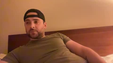 Snapshot of randomdude5950 chatting on December 2025 03:48:01 AM randomdude5950 online show from December 2025 03:48:01 AM