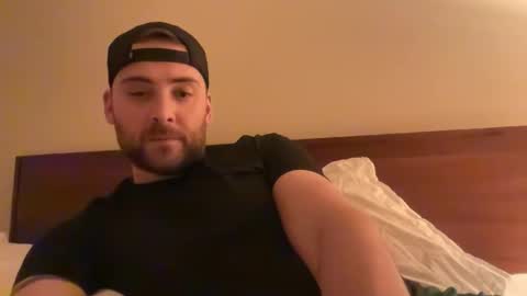 Snapshot of randomdude5950 chatting on February 2026 03:00:02 AM randomdude5950 online show from February 2026 03:00:02 AM