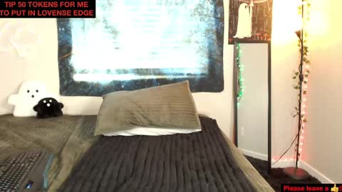 Snapshot of randyroderick chatting on October 2025 08:28:02 PM Randy Rod online show from October 2025 08:28:02 PM