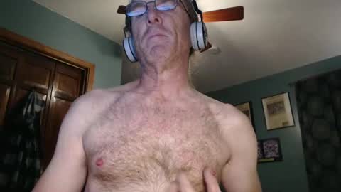 Snapshot of ranger510 chatting on December 2024 10:53:02 PM Ranger510 online show from December 2024 10:53:02 PM