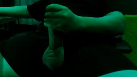 Snapshot of rapaces49 chatting on October 2025 05:04:02 PM Raptor online show from October 2025 05:04:02 PM