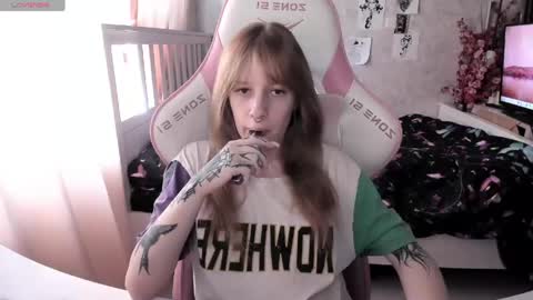 Snapshot of rapunzel_cute chatting on May 2026 01:16:02 PM Rapunzel online show from May 2026 01:16:02 PM