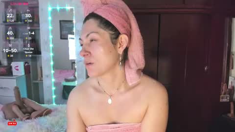 Snapshot of rapunzell__ chatting on June 2026 11:29:02 AM Rapunzell online show from June 2026 11:29:02 AM