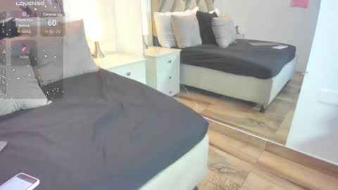 Raquel Moore  online show from January 2026 02:44:01 PM