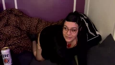 Rattlesnake Bitch 666 online show from November 2025 04:48:02 AM