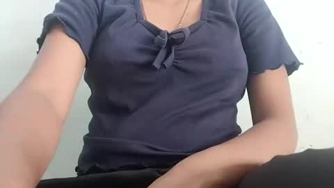 Snapshot of rava_sexy chatting on September 2025 09:09:02 AM rava_sexy online show from September 2025 09:09:02 AM