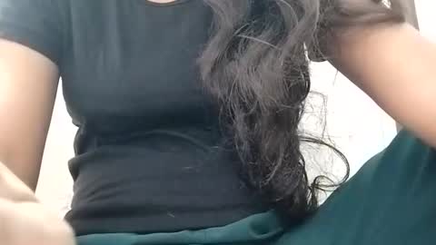 Snapshot of rava_sexy chatting on October 2025 03:59:02 AM rava_sexy online show from October 2025 03:59:02 AM