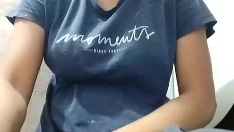 Snapshot of rava_sexy chatting on October 2025 01:06:02 AM rava_sexy online show from October 2025 01:06:02 AM