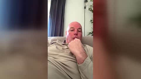 ravchat online show from February 2026 10:47:01 PM