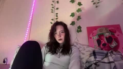 Snapshot of raven_armor chatting on June 2026 06:02:01 PM raven_armor online show from June 2026 06:02:01 PM