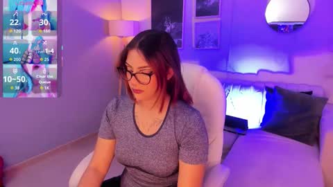 Snapshot of raven_curly chatting on December 2025 04:40:02 AM Raven Curly online show from December 2025 04:40:02 AM