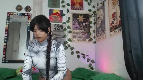 Snapshot of raven_luv chatting on November 2025 10:41:01 PM raven online show from November 2025 10:41:01 PM