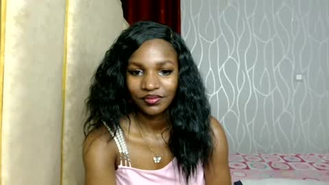Snapshot of raven_luxe chatting on June 2026 07:22:02 PM Raven online show from June 2026 07:22:02 PM