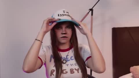 Snapshot of raven_oa chatting on February 2026 12:26:01 PM online show from February 2026 12:26:01 PM