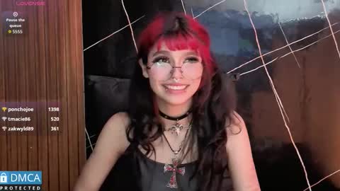 Snapshot of raven_rox_ chatting on February 2026 08:46:02 AM raven_rox_ online show from February 2026 08:46:02 AM