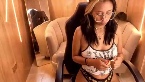 raven_stone_cn online show from August 2026 07:46:02 PM