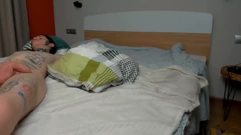 Snapshot of raveneusbiter chatting on December 2025 07:18:01 PM Raveneusbiter online show from December 2025 07:18:01 PM