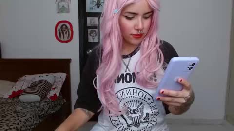 ravenlotus online show from October 2025 07:14:01 PM