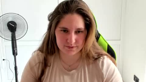 Snapshot of ravenncloud chatting on June 2026 07:19:01 AM Raven online show from June 2026 07:19:01 AM