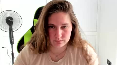 Snapshot of ravenncloud chatting on June 2026 09:14:01 AM Raven online show from June 2026 09:14:01 AM