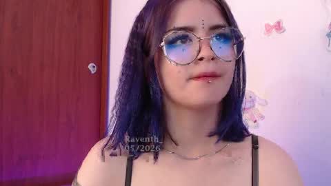 Snapshot of raventh_ chatting on May 2026 04:04:02 PM raventh_ online show from May 2026 04:04:02 PM