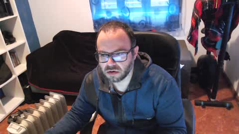 ravingr3d3 online show from February 2025 09:05:02 AM