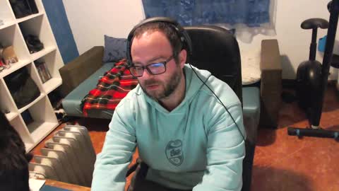 ravingr3d3 online show from February 2025 09:28:01 PM