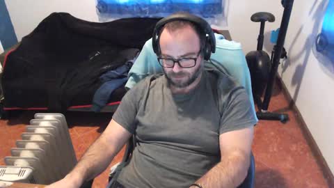 ravingr3d3 online show from February 2025 03:18:02 PM