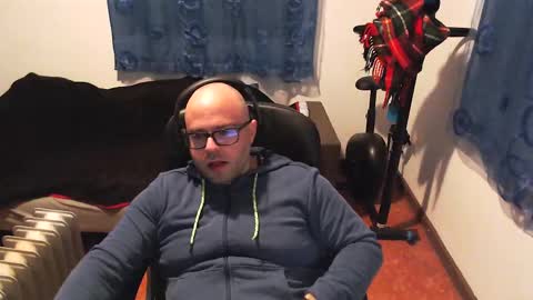 ravingr3d3 online show from February 2025 09:36:02 PM