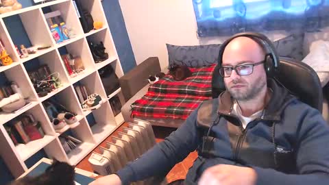 ravingr3d3 online show from February 2025 04:43:02 PM