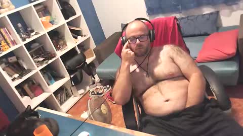 ravingr3d3 online show from September 2025 10:55:02 PM