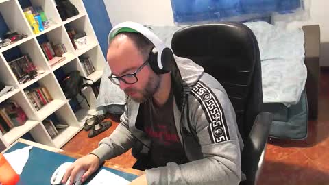 ravingr3d3 online show from January 2026 09:14:02 AM