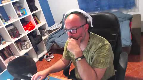 ravingr3d3 online show from May 2026 09:55:02 PM