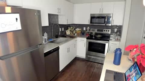 Snapshot of rawr_itsben chatting on January 2025 11:52:02 PM Its Ben online show from January 2025 11:52:02 PM