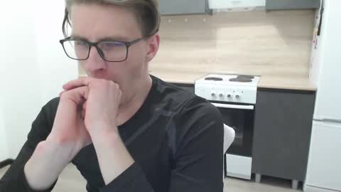 Snapshot of ray_booy chatting on January 2025 06:02:01 PM Ray Booy online show from January 2025 06:02:01 PM