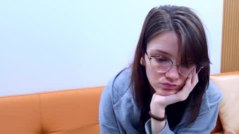 Snapshot of ray_lol chatting on December 2025 01:33:02 AM Ray-Ray online show from December 2025 01:33:02 AM