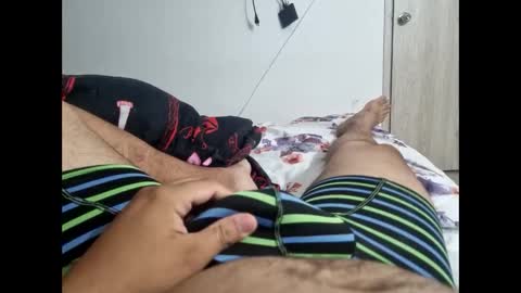 Snapshot of ray_rey1210 chatting on February 2026 03:35:01 AM ray_rey1210 online show from February 2026 03:35:01 AM