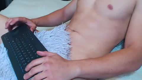 Snapshot of ray_weed chatting on January 2025 03:34:02 AM Ray online show from January 2025 03:34:02 AM