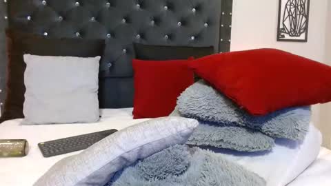 Snapshot of ray_weed chatting on February 2025 03:30:01 AM Ray online show from February 2025 03:30:01 AM