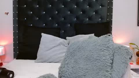 Snapshot of ray_weed chatting on February 2025 02:25:01 AM Ray online show from February 2025 02:25:01 AM