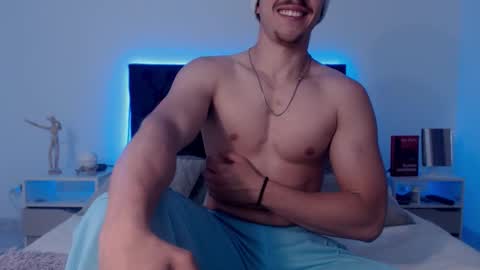 Snapshot of ray_weed chatting on October 2025 11:45:02 PM Ray online show from October 2025 11:45:02 PM