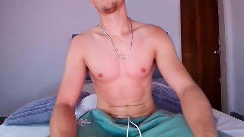 Snapshot of ray_weed chatting on February 2026 08:18:01 PM Ray online show from February 2026 08:18:01 PM