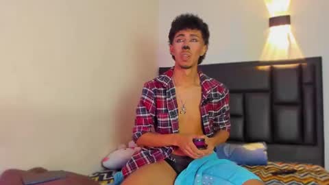 Snapshot of raydevil_ chatting on October 2025 11:55:01 AM Rayn online show from October 2025 11:55:01 AM